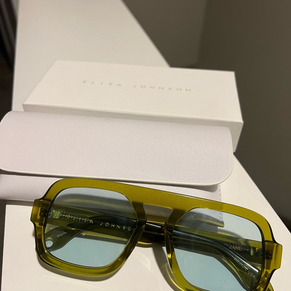 Elisa Johnson Green Sunglasses- Jane